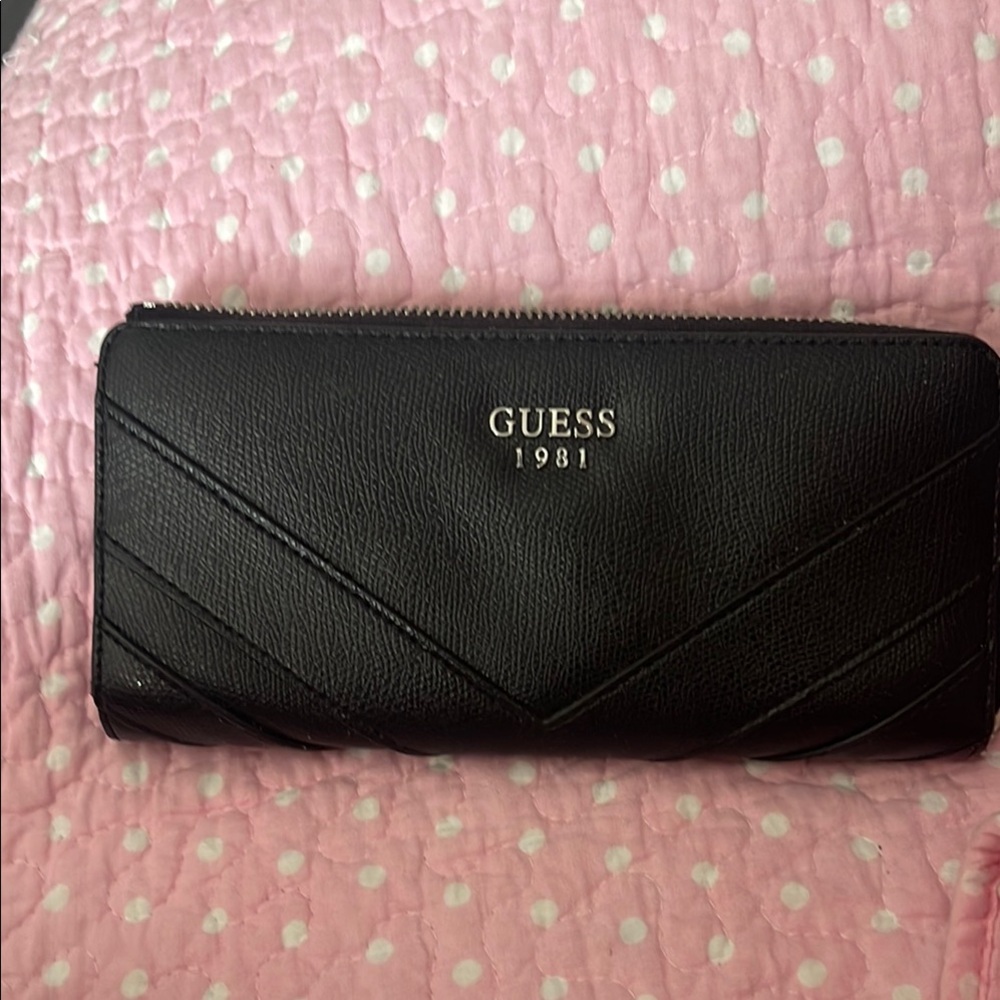 Guess Black Chevron Wallet